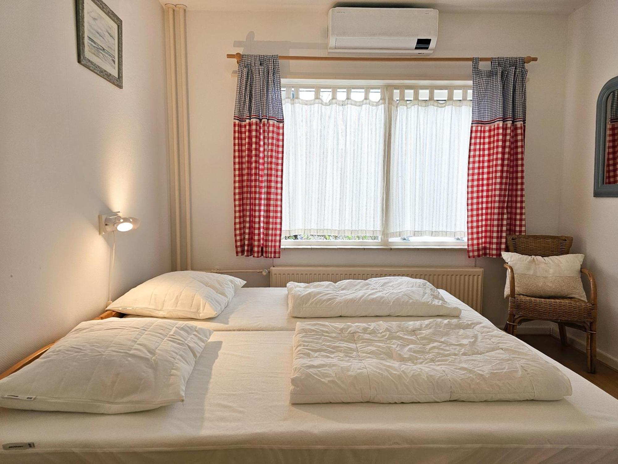 Vakantiewoning 'Villa Asterlaan' Ok36 Оосткапелл Экстерьер фото